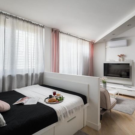 Air-Conditioned Premium Loft Warsaw Skyline Only 900 M To Central Station Exterior photo